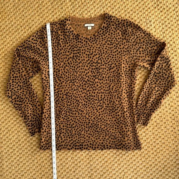 🖤HOST PICK🖤NWOT J. Crew brown and black animal print 💯 Cashmere Sweater - medium - Picture 2 of 5